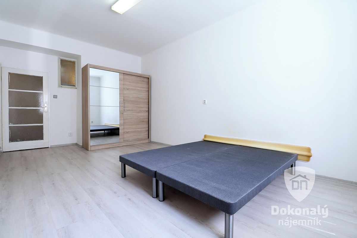 Pronájem bytu 1+1 44 m²