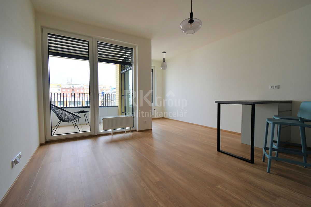Pronájem bytu 1+kk 32 m²