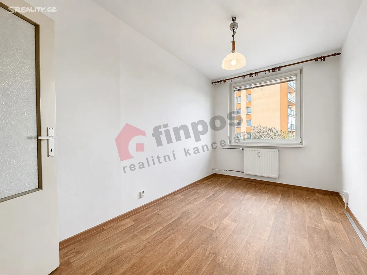 Pronájem bytu 2+kk 45 m² – pohled 3