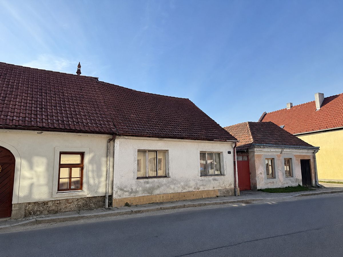 Prodej rodinného domu 71 m², pozemek 160 m² – fotografie 2