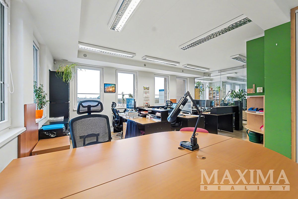 Prodej kanceláře 1282 m² – fotografie 5