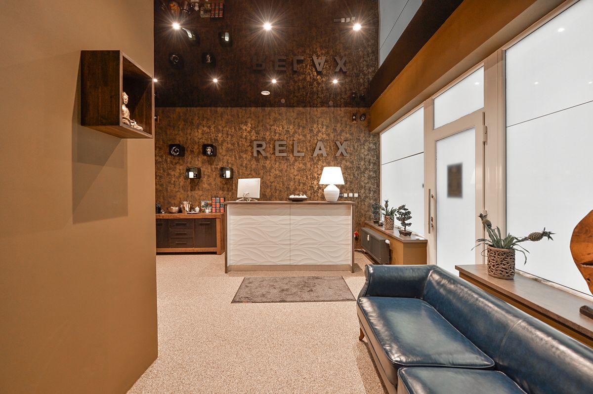 Prodej obchodního prostoru 133 m² – fotografie 2