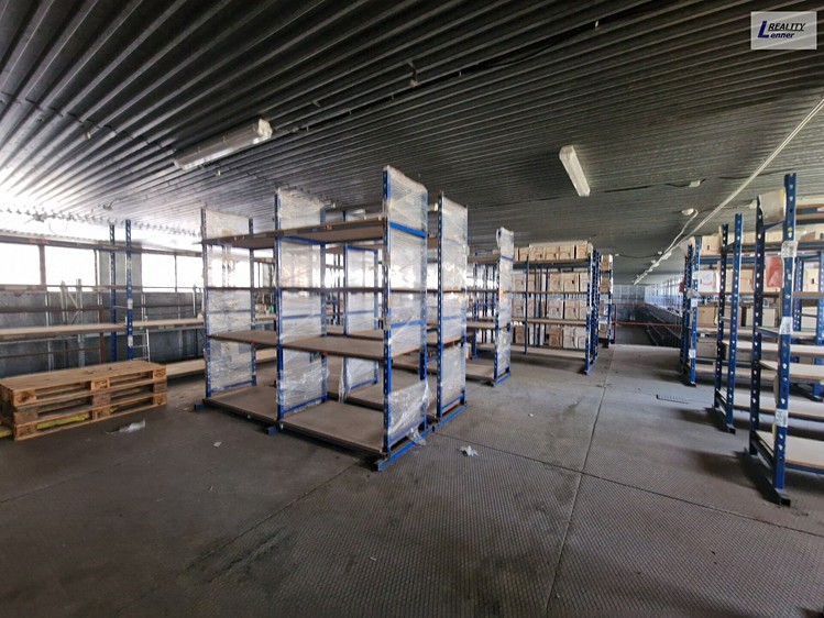 Pronájem komerčního prostoru, 1 279 m² (17 z 25)