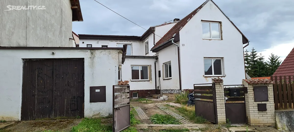 Prodej rodinného domu 320 m², pozemek 140 m², Přelíc