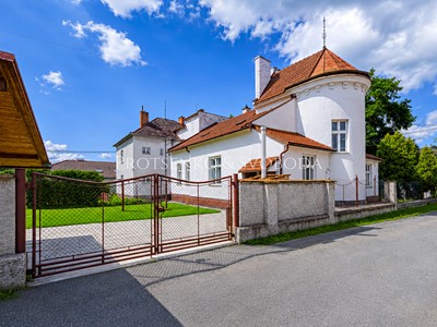 Prodej  vily 219 m², pozemek 729 m²