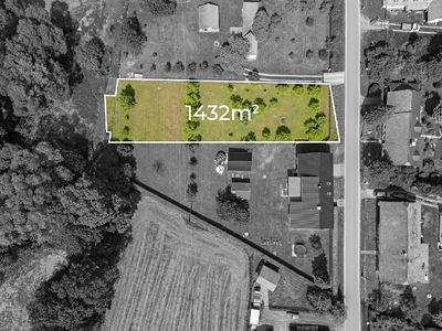 Prodej stavebního pozemku 1432 m²