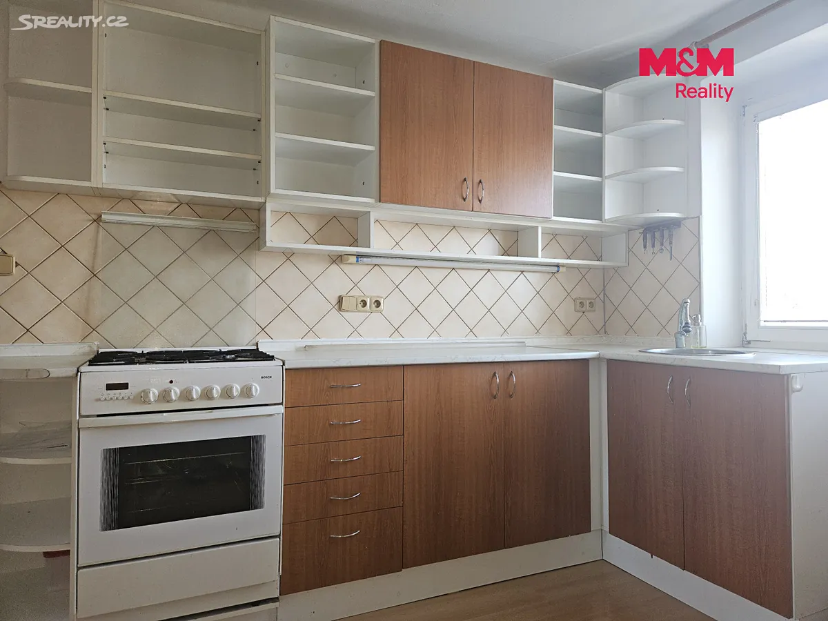 Pronájem bytu 2+1 65 m² – pohled 3