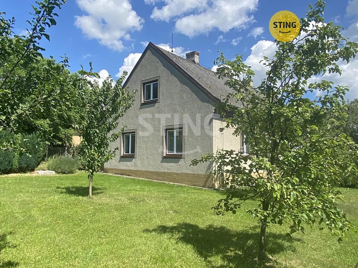 Prodej rodinného domu 88 m², pozemek 640 m²