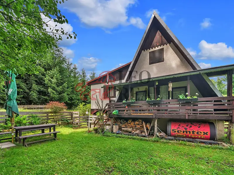 Prodej chaty 90 m², pozemek 301 m², Třebechovice pod Orebem – Štěnkov, okres Hradec Králové