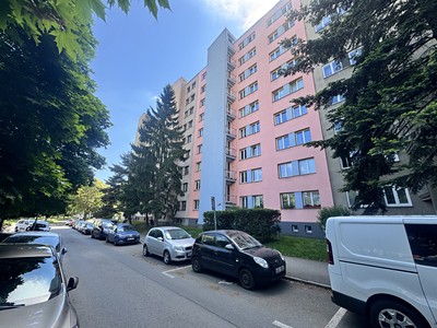 Pronájem bytu 1+kk 28 m²