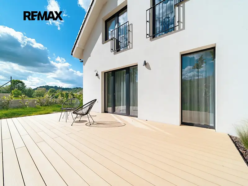 Prodej rodinného domu 138 m², pozemek 361 m², Lysice – náhled fotky 2