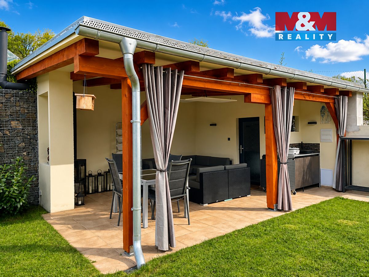 Prodej rodinného domu 297 m², pozemek 4102 m² – fotografie 5