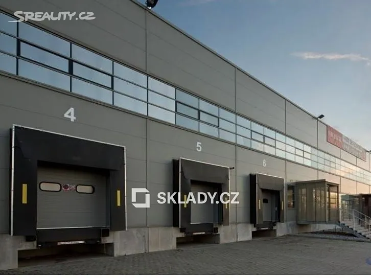 Pronájem skladového prostoru 3500 m², Hustopeče