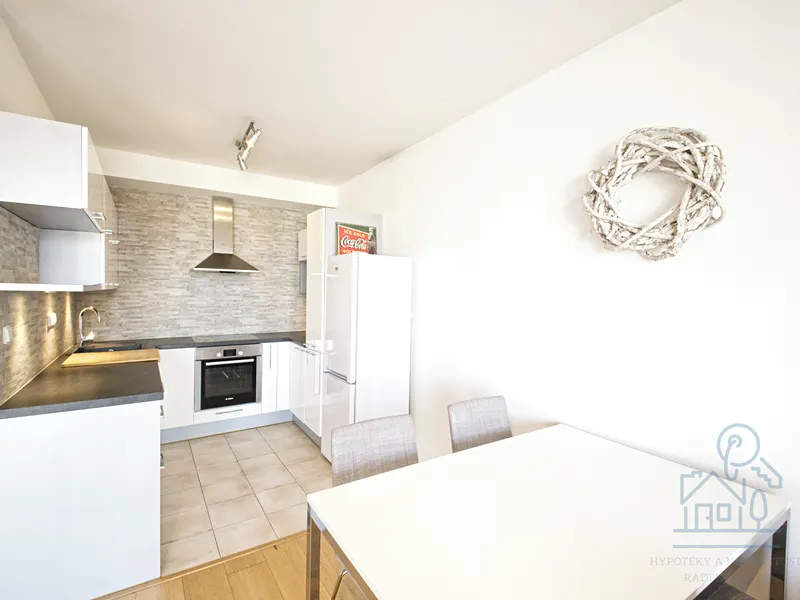 Pronájem bytu 2+kk 56 m²  V Háji, Praha - Holešovice – foto 2