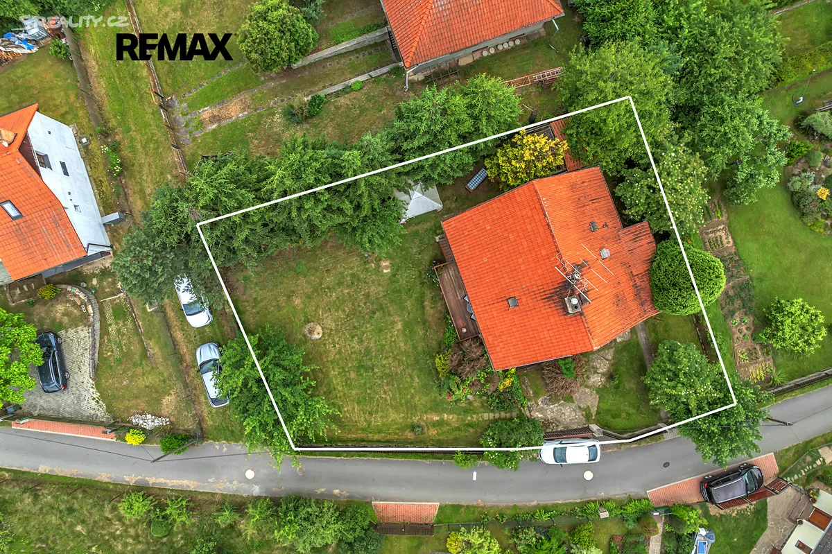 Prodej rodinného domu 214 m², pozemek 656 m² – pohled 3