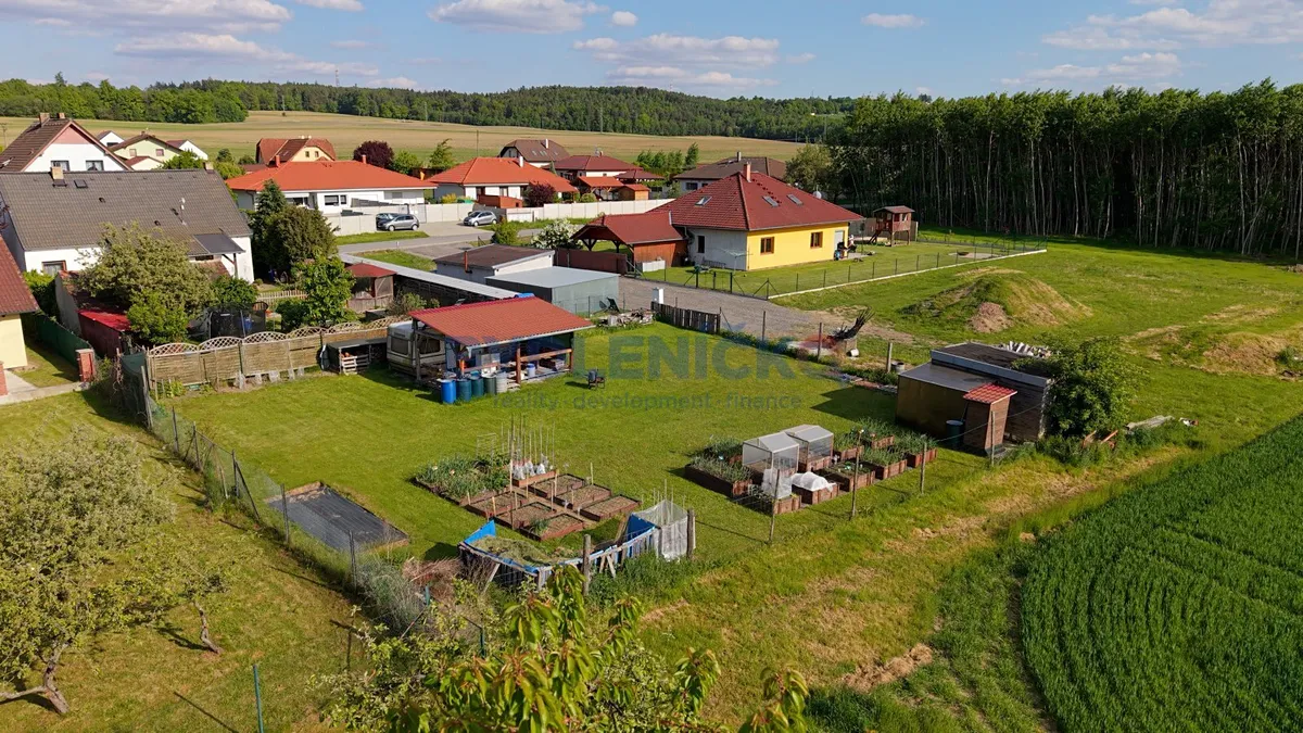 Prodej stavebního pozemku 715 m²