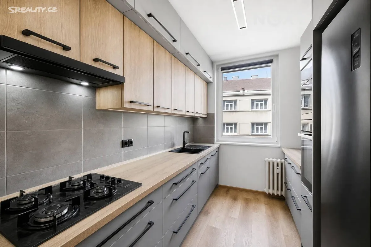 Prodej bytu 4+1 70 m² – pohled 4