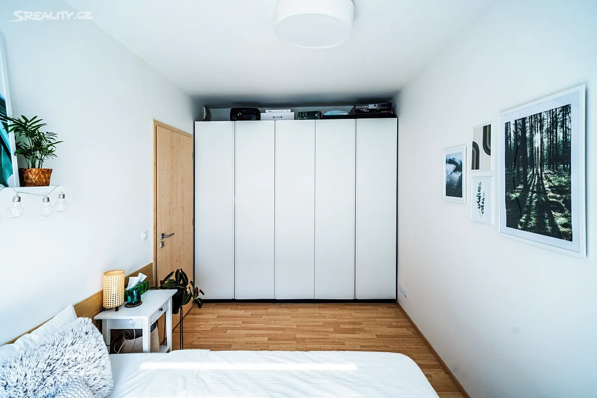 Pronájem bytu 2+kk 46 m² – pohled 4