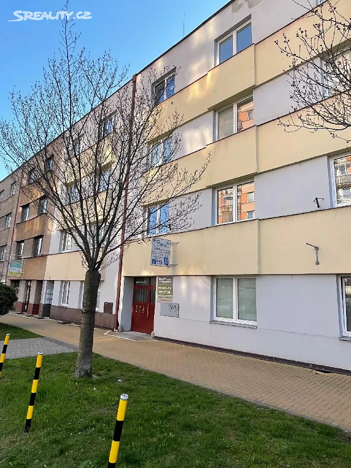 Pronájem bytu 2+1 70 m², Pardubice