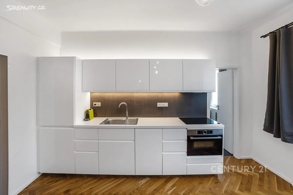 Prodej bytu 2+kk 57 m², Praha