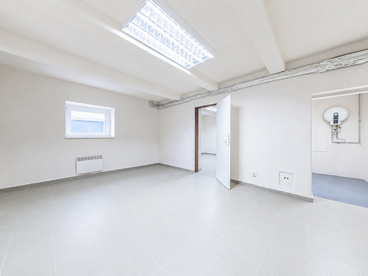 Prodej komerčního prostoru, 48 m² (7 z 13)