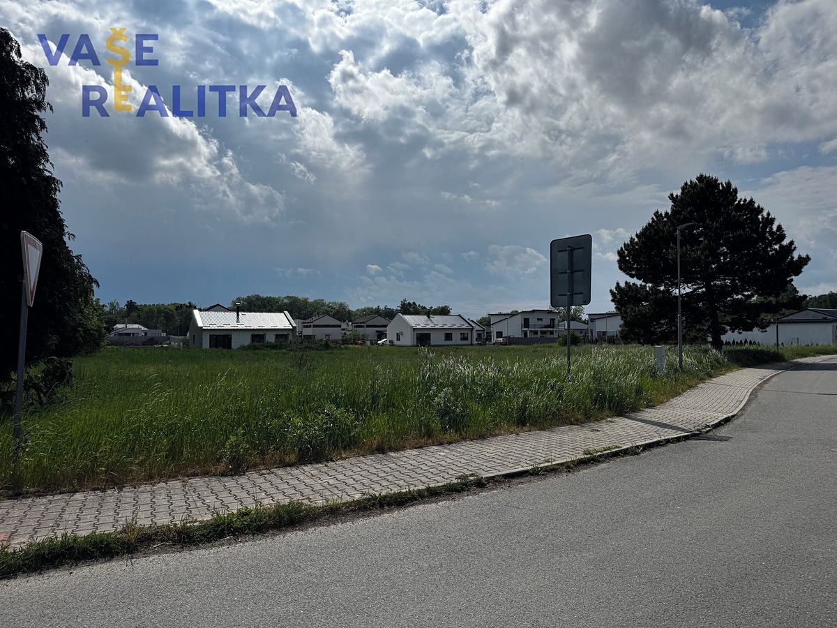 Prodej rodinného domu 107 m², pozemek 566 m² – fotografie 2