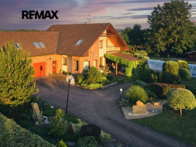 Prodej  rodinného domu 194 m², pozemek 4 478 m²