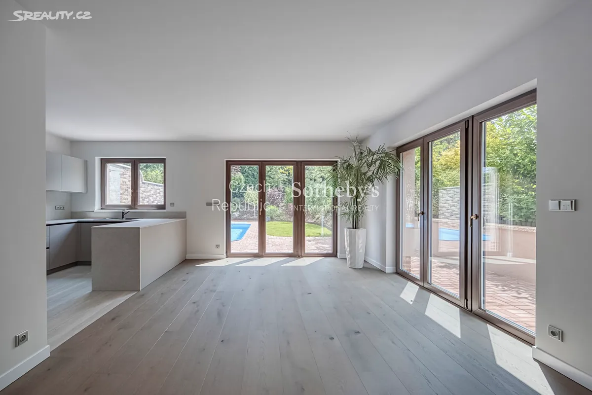 Pronájem rodinného domu 184 m², pozemek 432 m², Praha