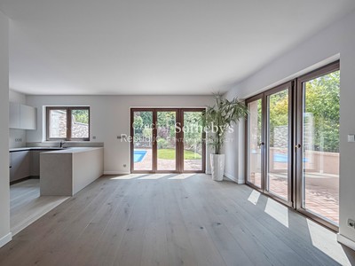 Pronájem  rodinného domu 184 m², pozemek 432 m²
