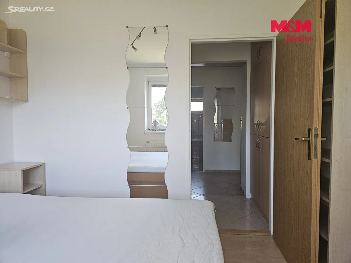 Pronájem bytu 2+1 65 m² – pohled 6