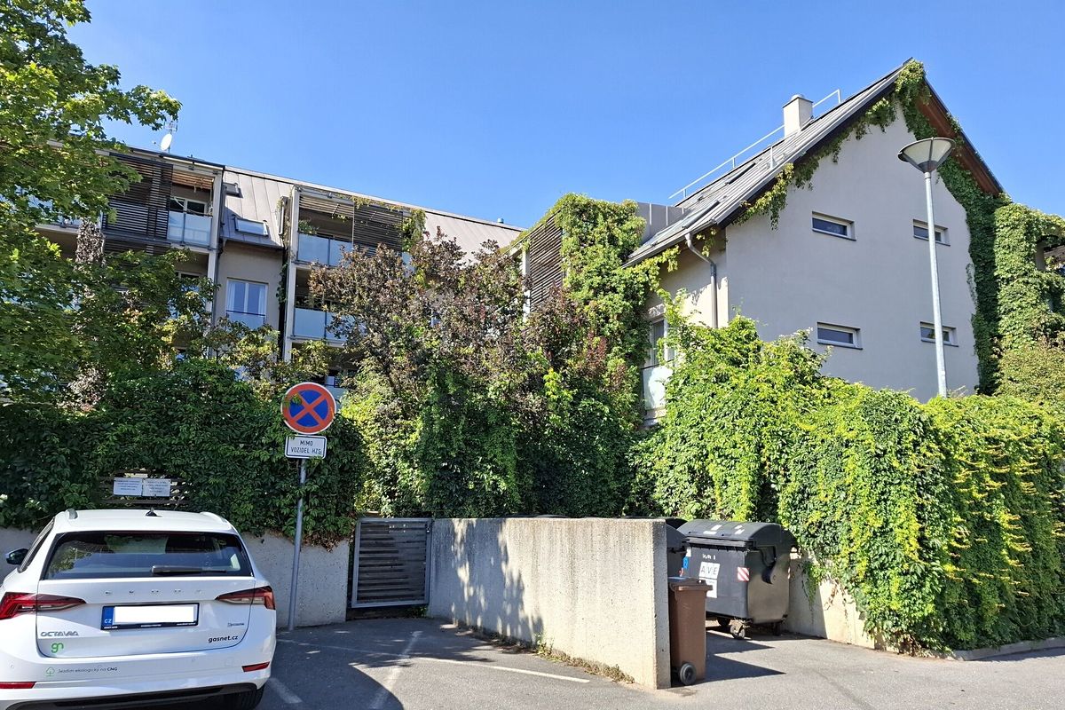 Pronájem bytu 2+kk 81 m²