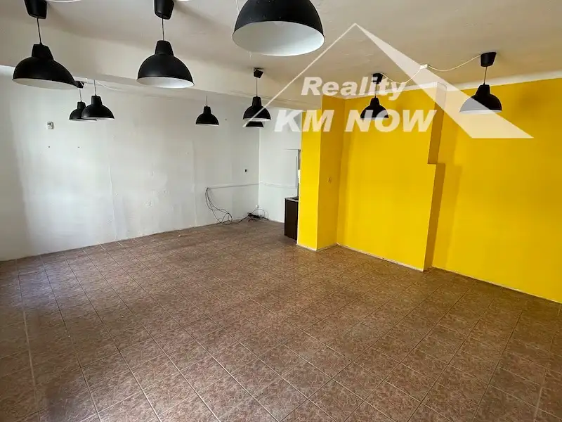 Pronájem obchodního prostoru 38 m², Kroměříž – náhled fotky 1