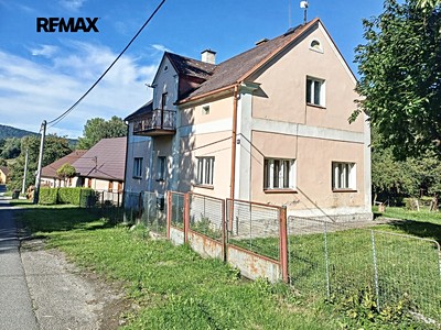 Prodej  rodinného domu 200 m², pozemek 2 250 m²