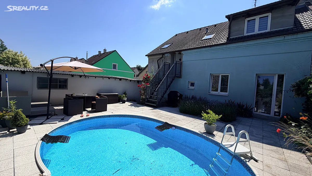 Prodej rodinného domu 196 m², pozemek 255 m², Kročehlavy