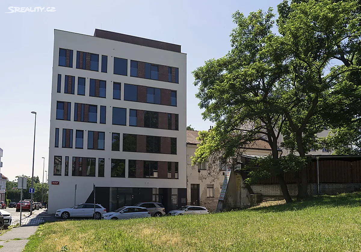 Prodej činžovního domu 600 m², Ve vrchu