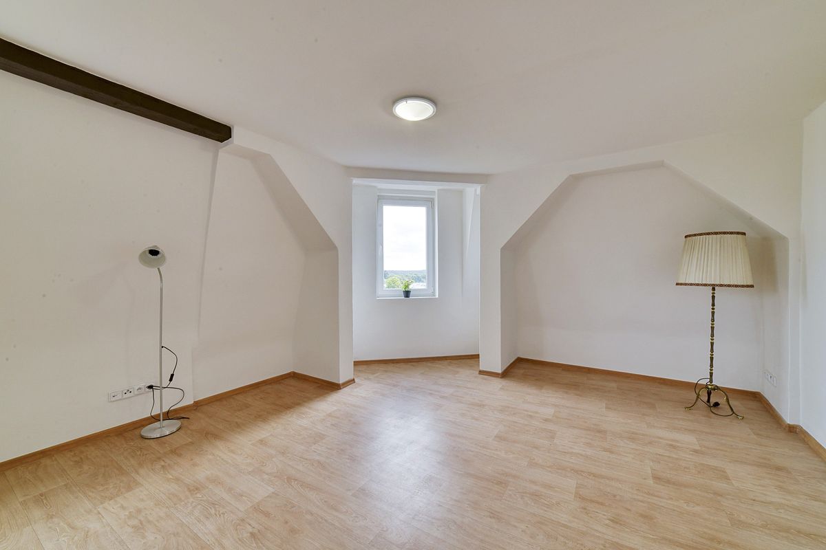 Pronájem bytu 2+kk 45 m² – fotografie 3