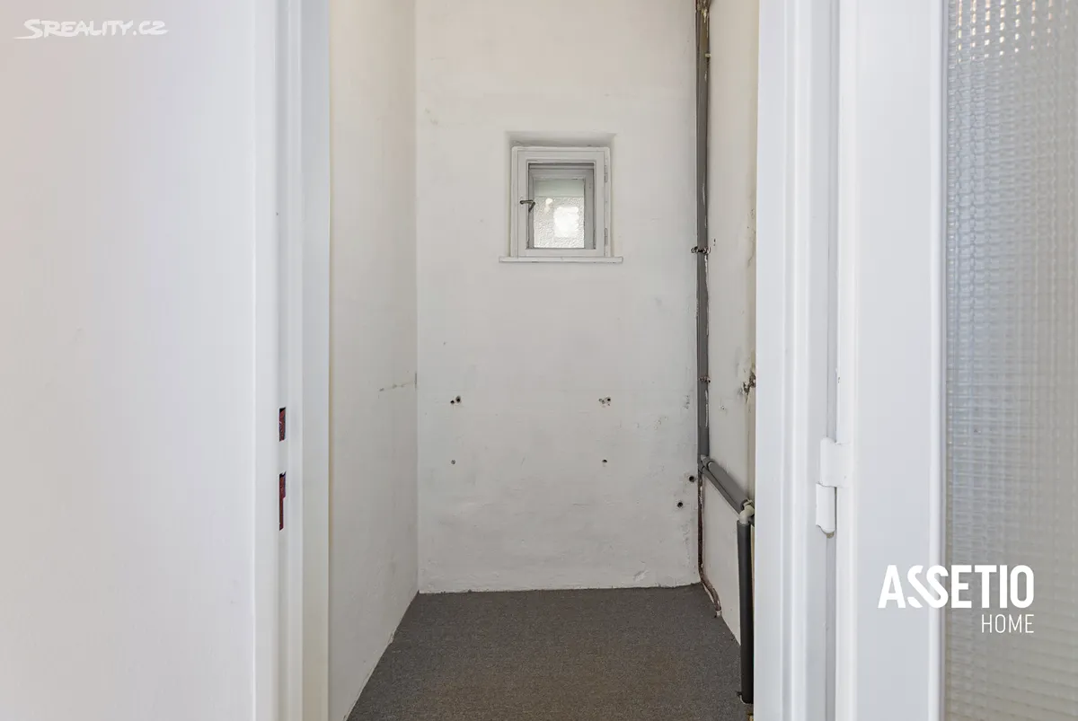 Pronájem obchodního prostoru 61 m² – další