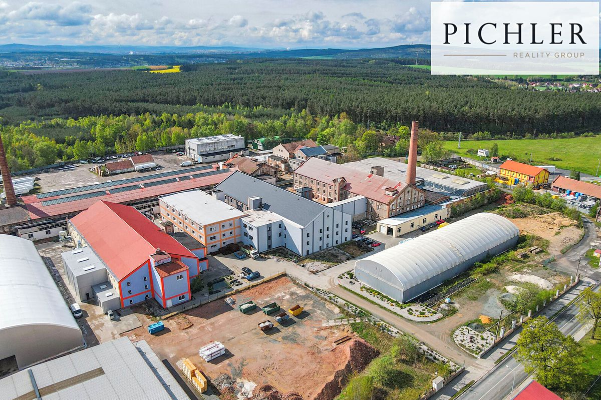 Pronájem výrobní haly, prostoru 1361 m²