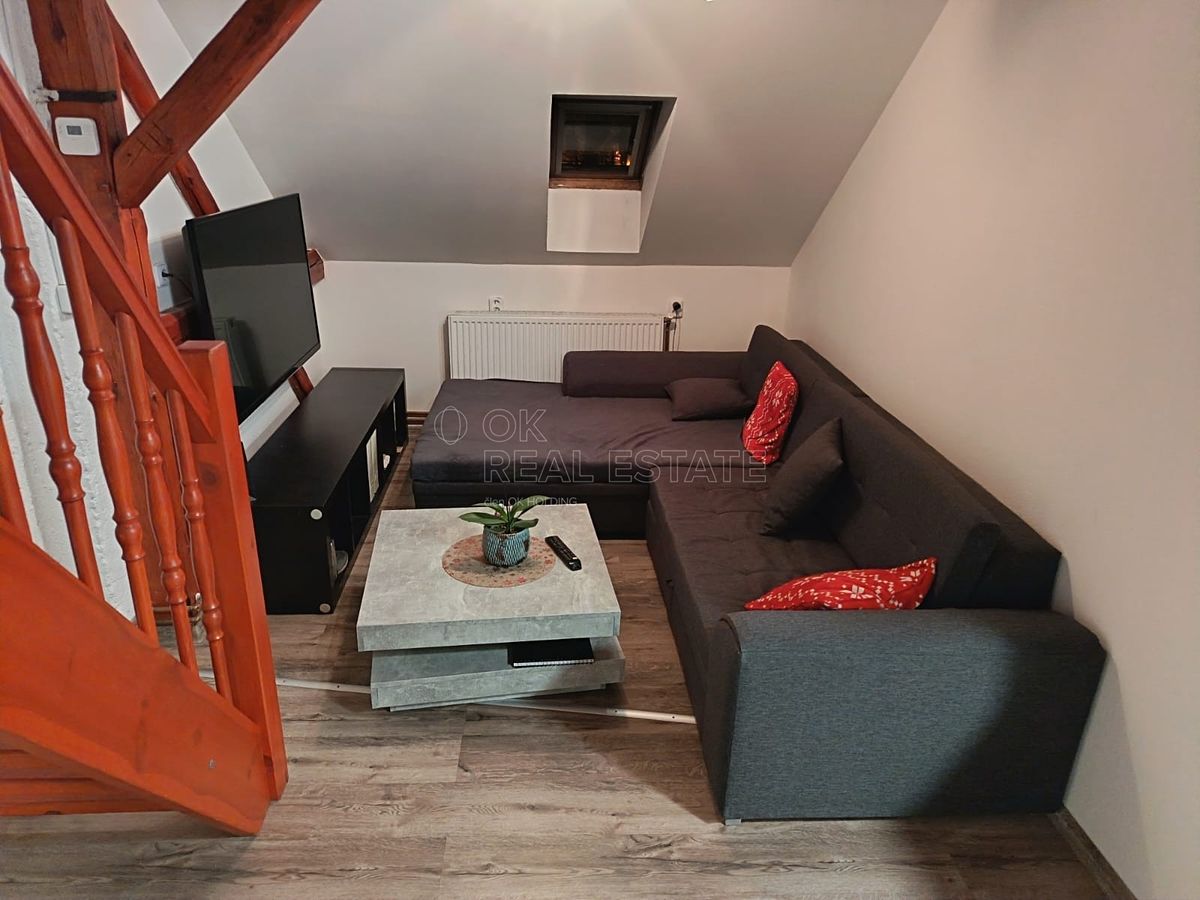 Pronájem rodinného domu 180 m², pozemek 78 m² – fotografie 2
