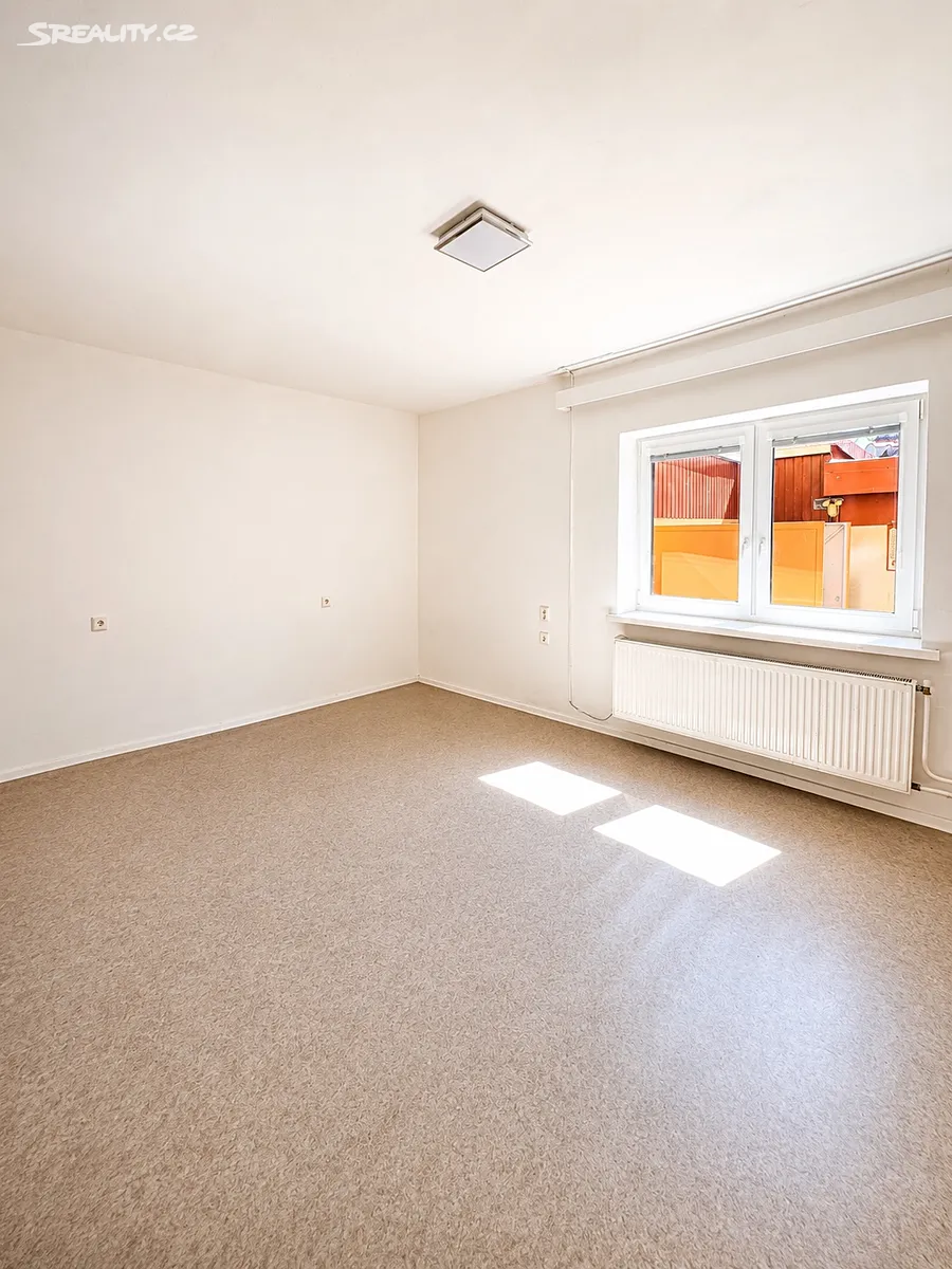 Prodej rodinného domu 70 m², pozemek 542 m² – další