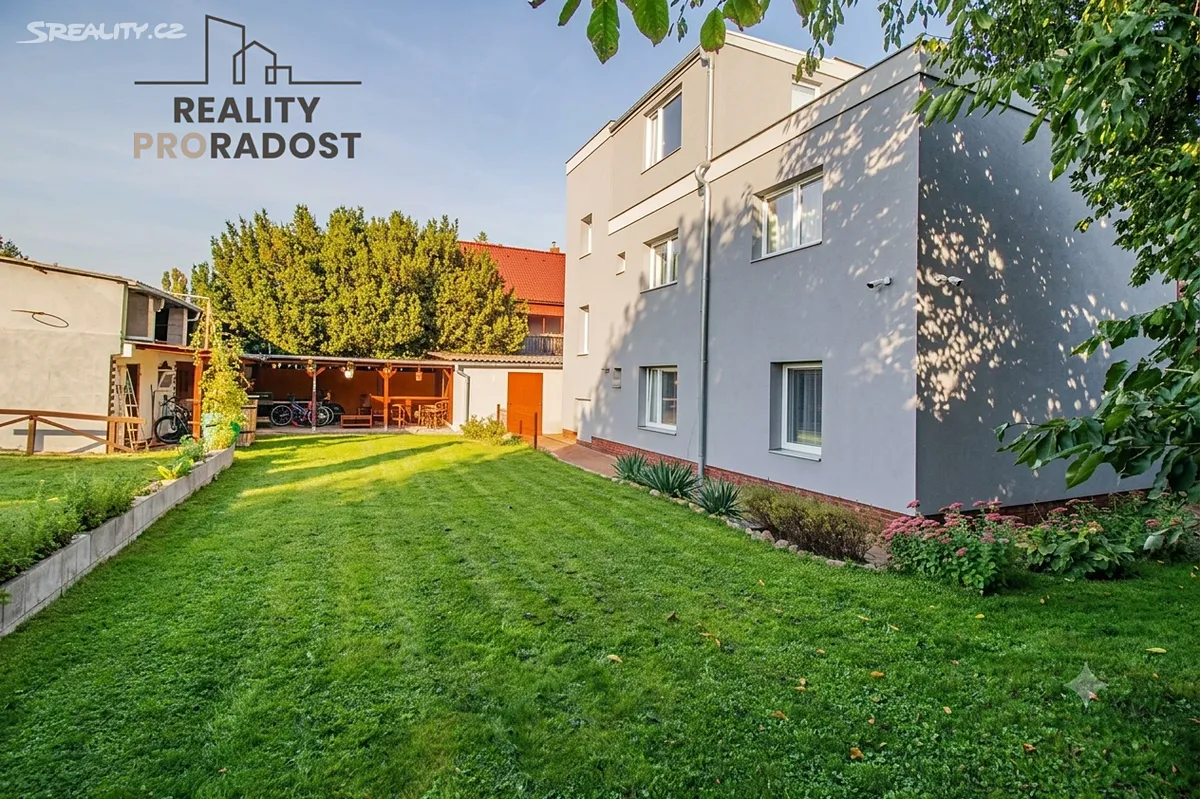 Prodej bytu 2+kk 50 m² – pohled 2
