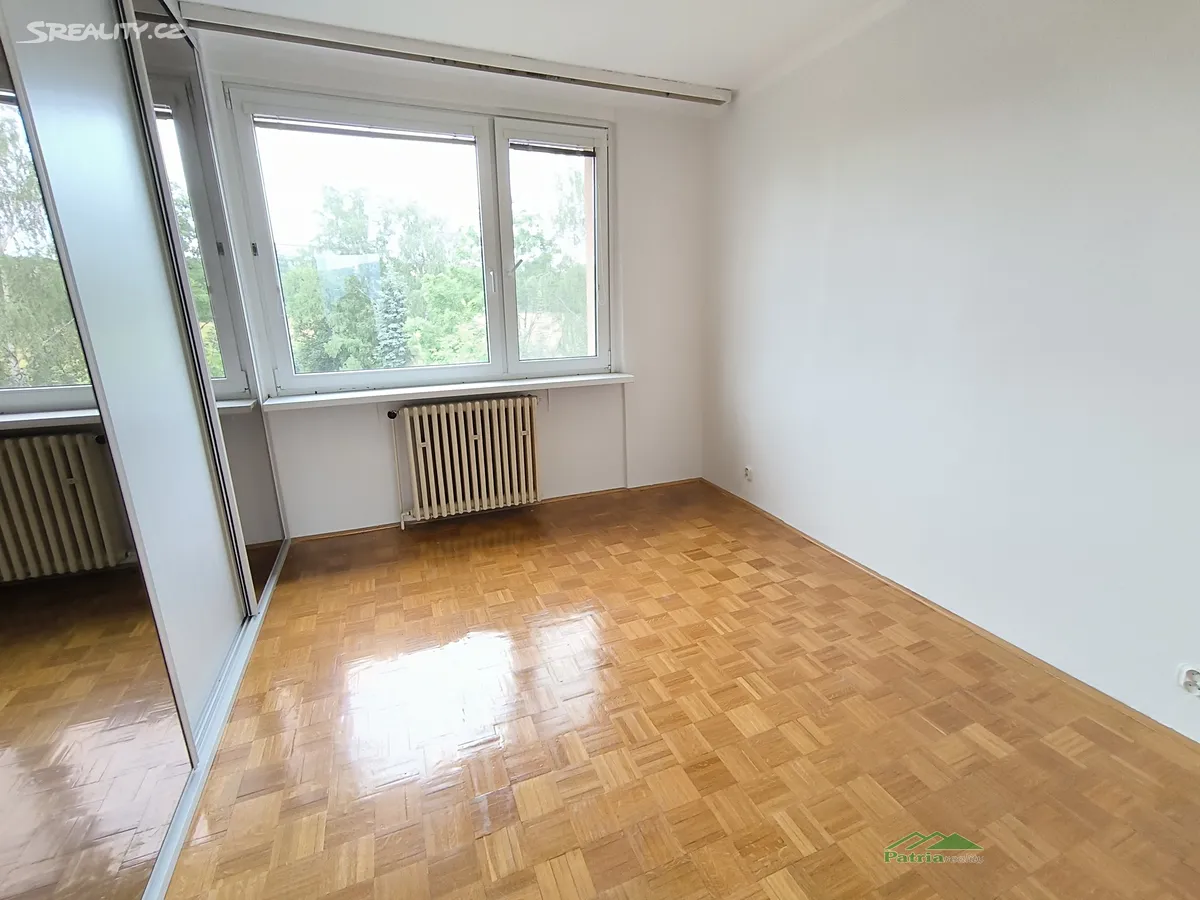 Pronájem bytu 4+1 82 m² – pohled 5