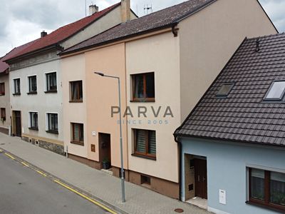 Prodej rodinného domu 512 m², pozemek 558 m²