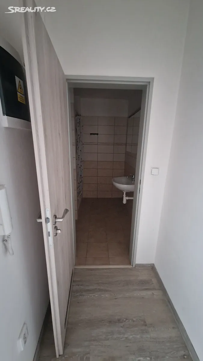Pronájem bytu 2+kk 50 m² – pohled 4