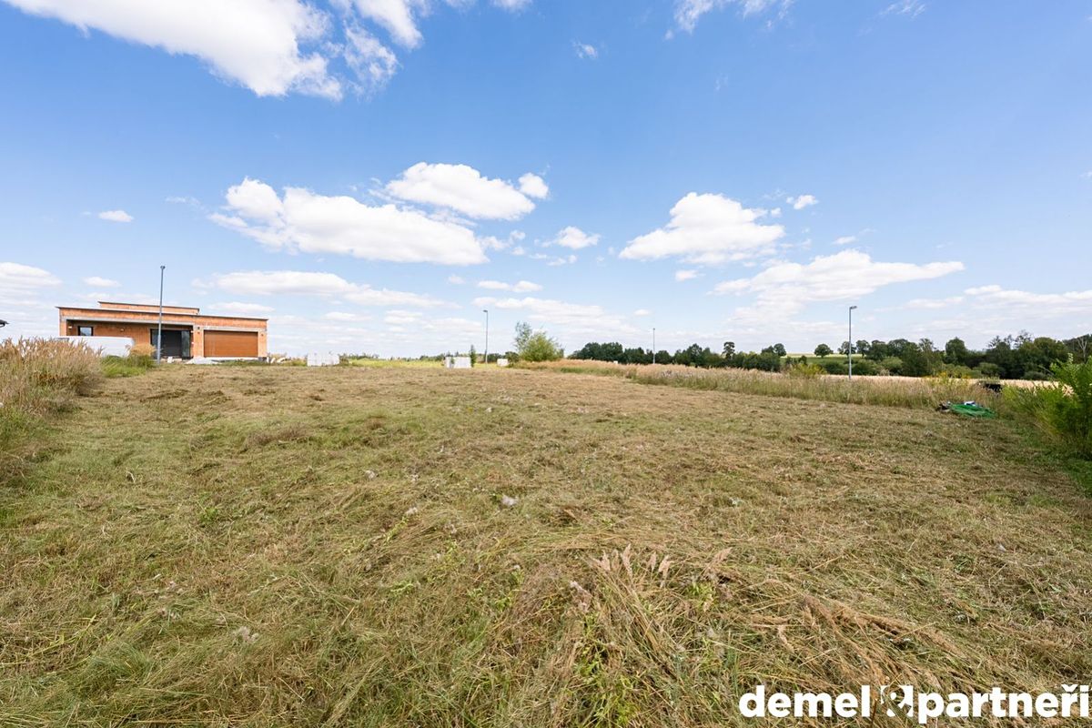 Prodej stavebního pozemku 640 m² – fotografie 4