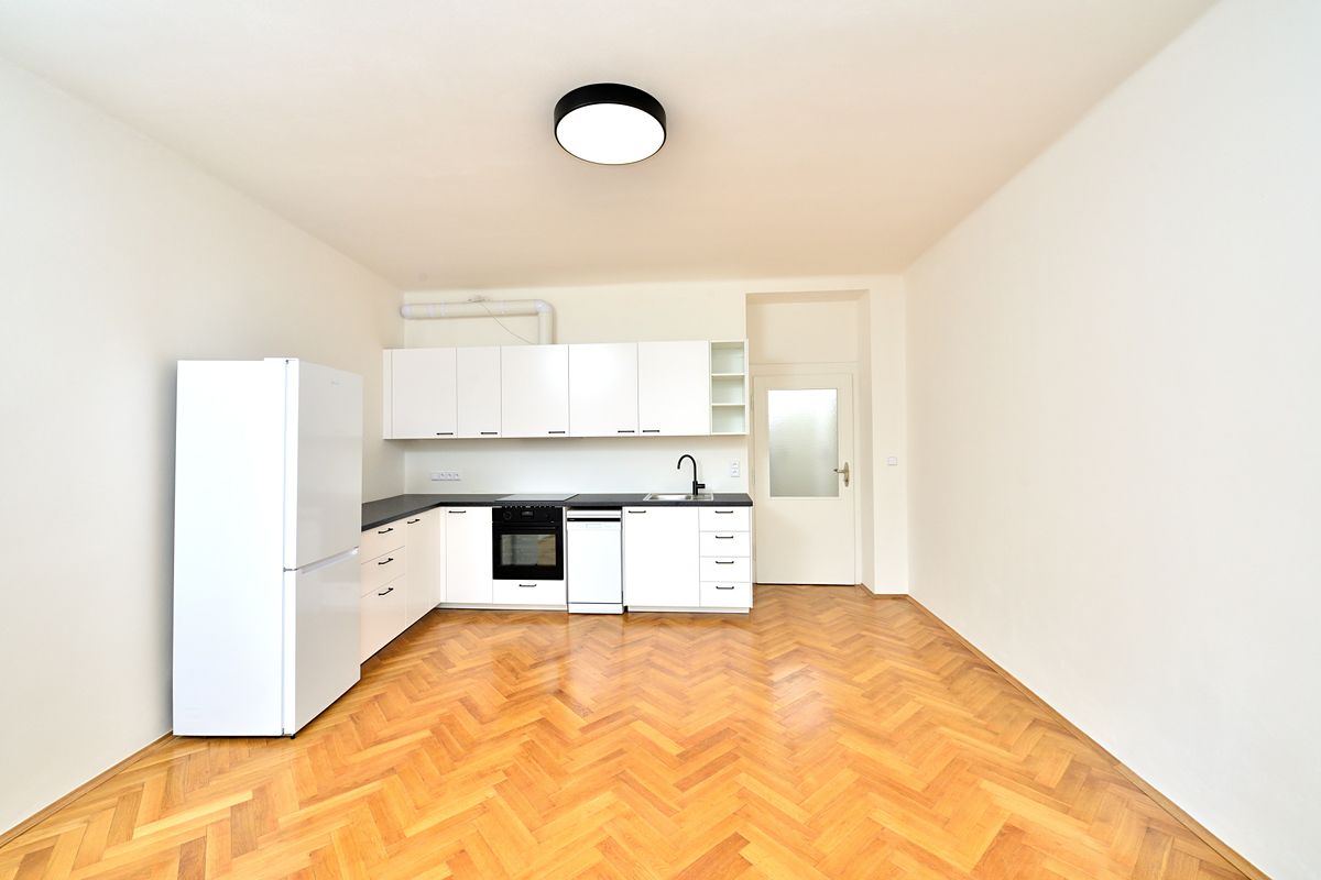 Pronájem bytu 3+kk 82 m²