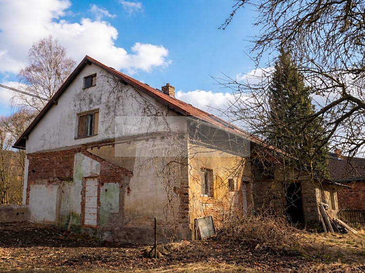 Prodej domu, 250 m² (2 z 21)