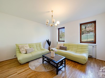 Prodej  rodinného domu 369 m², pozemek 2 173 m²