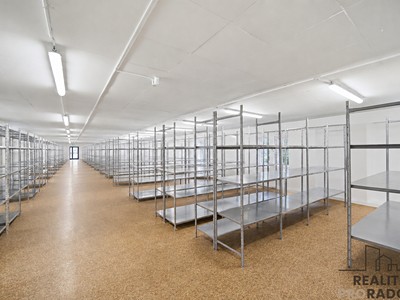Pronájem skladového prostoru 708 m²