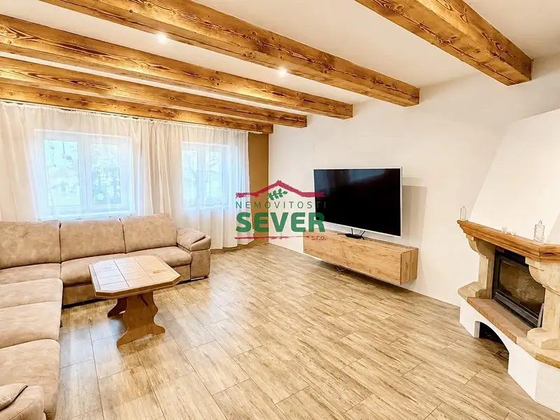 Prodej rodinného domu 220 m², pozemek 1576 m², Louny – náhled fotky 3